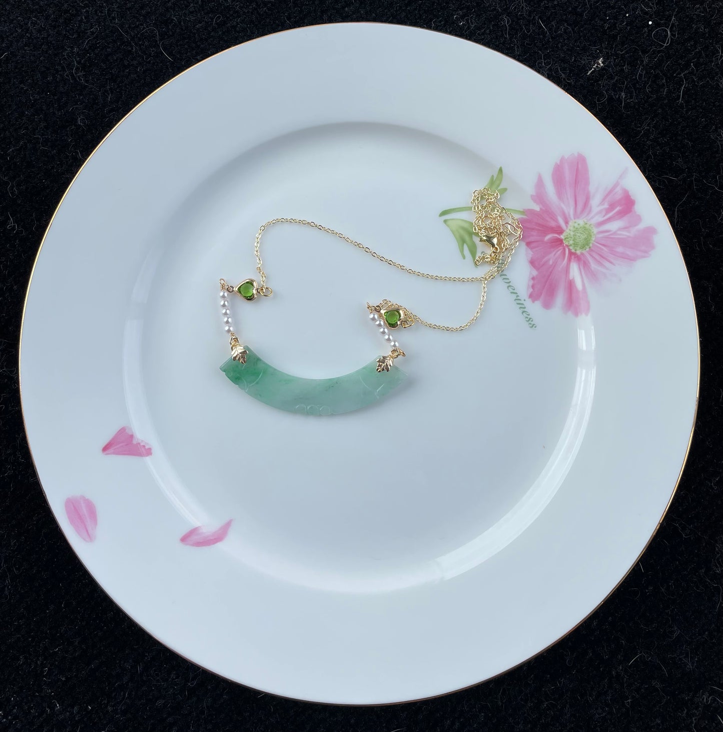 Green Jadeite, 100% Untreated Certified Genuine Type A Burmese Jadeite, Yuheng Jadeite Jade Pendant Necklace, Grade A Jadeite, Burma Jadeite